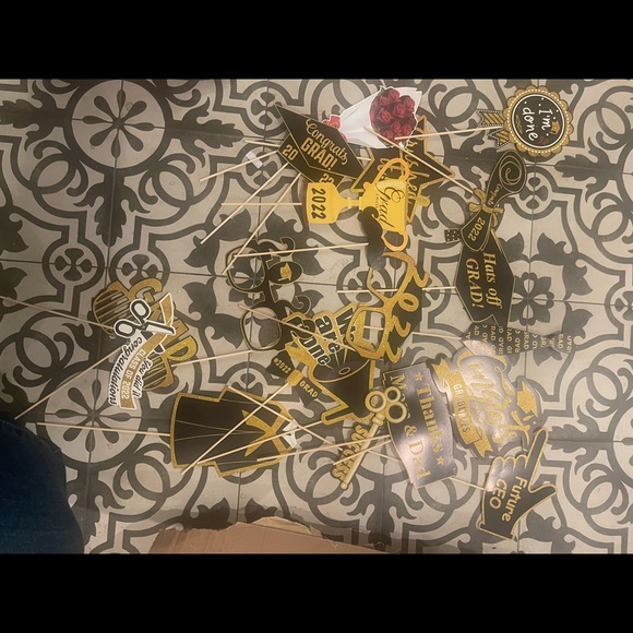 Graduation lot - Picture 3 of 7